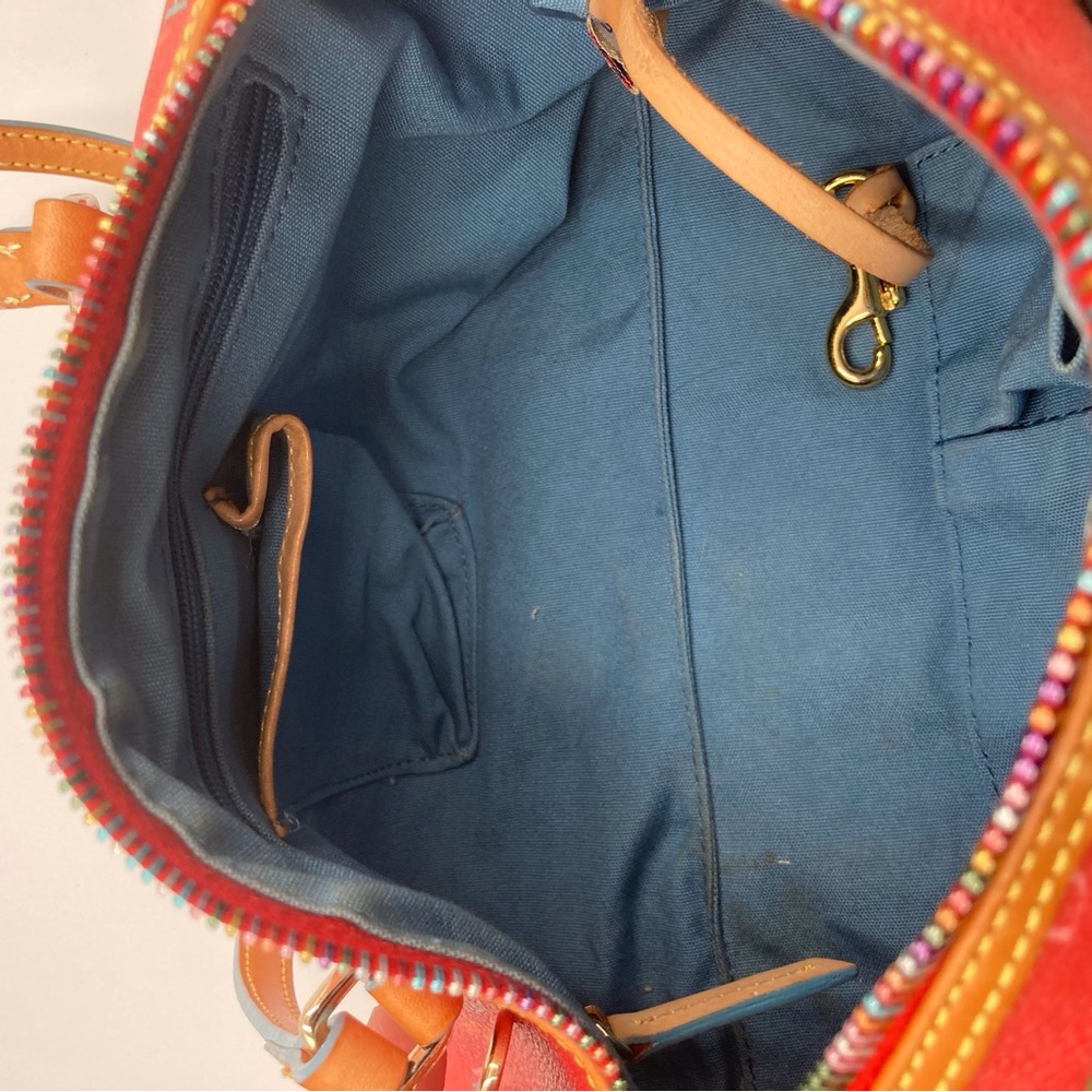 Stylish Dooney & Bourke pink monogram barrel, shoulder/satchel rainbow bag - Picture 7 of 15